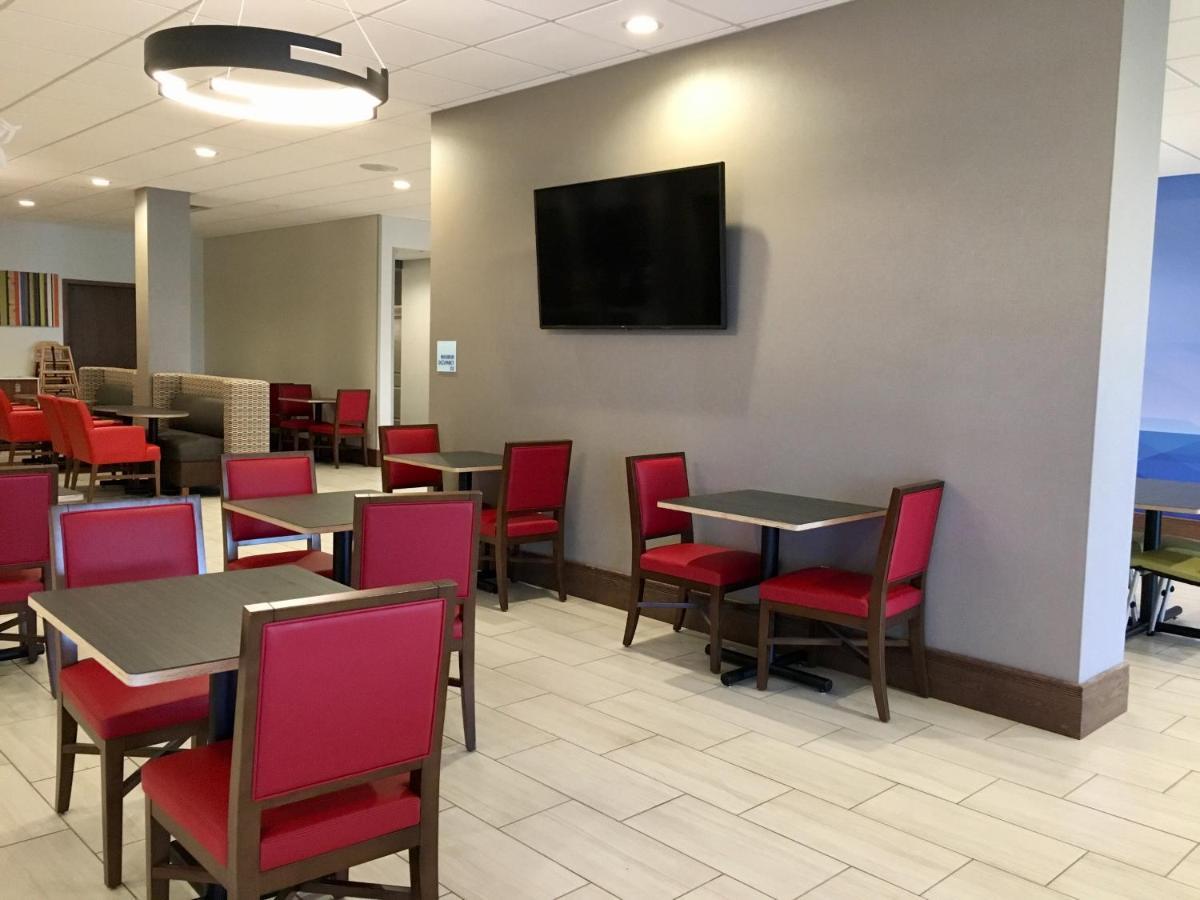 Holiday Inn Express - Grand Island By Ihg Exterior foto