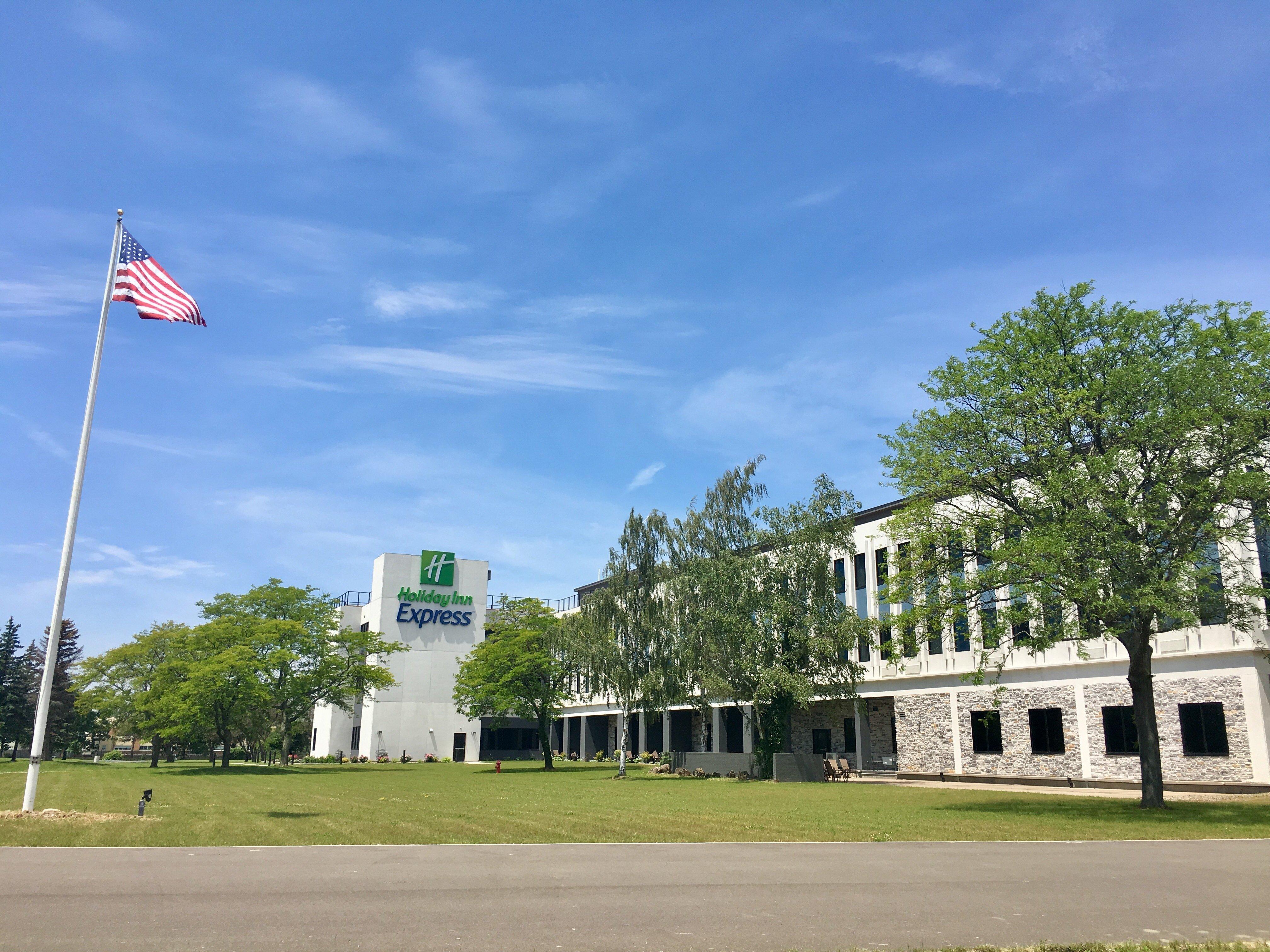Holiday Inn Express - Grand Island By Ihg Exterior foto