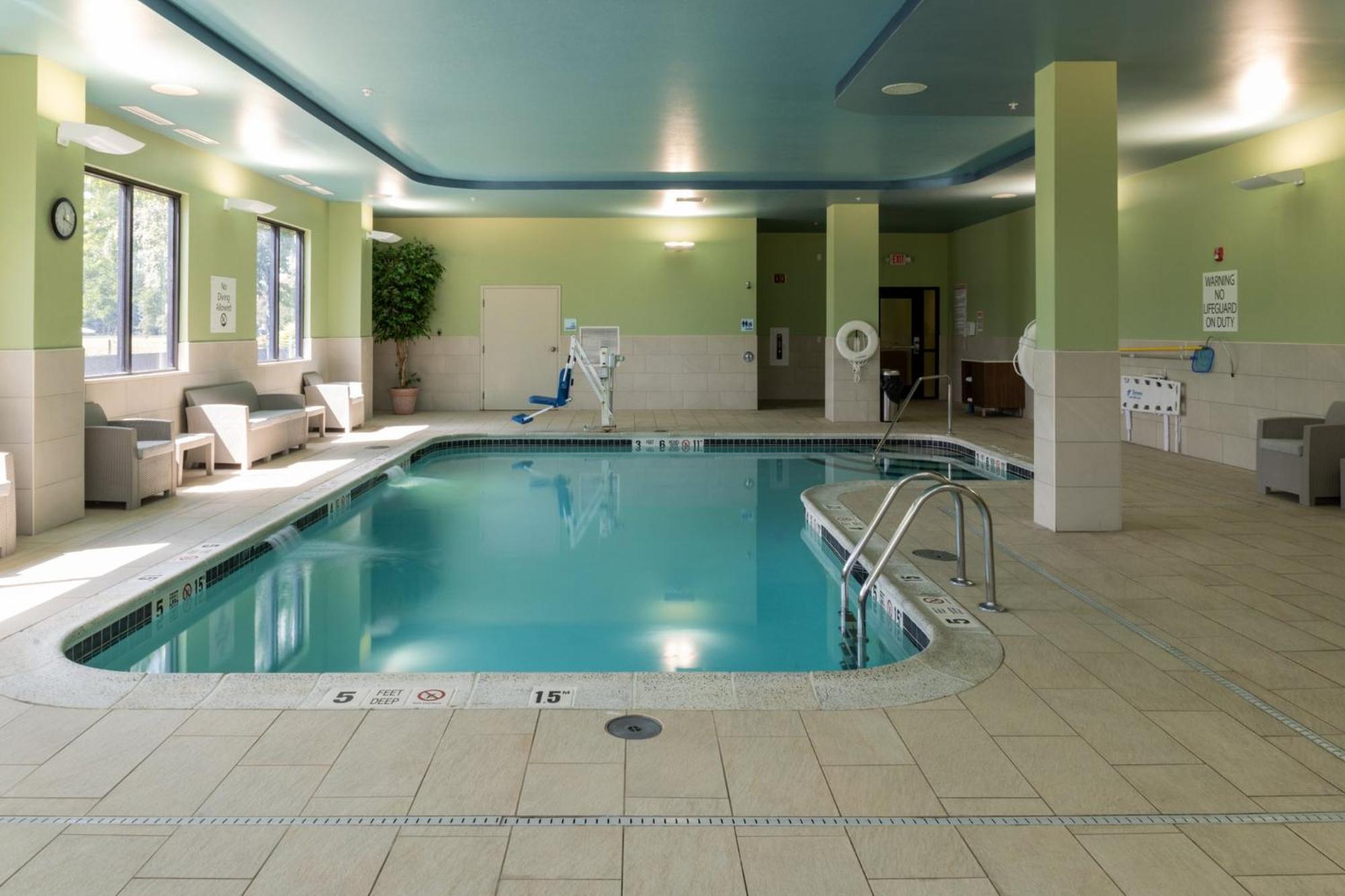Holiday Inn Express - Grand Island By Ihg Exterior foto