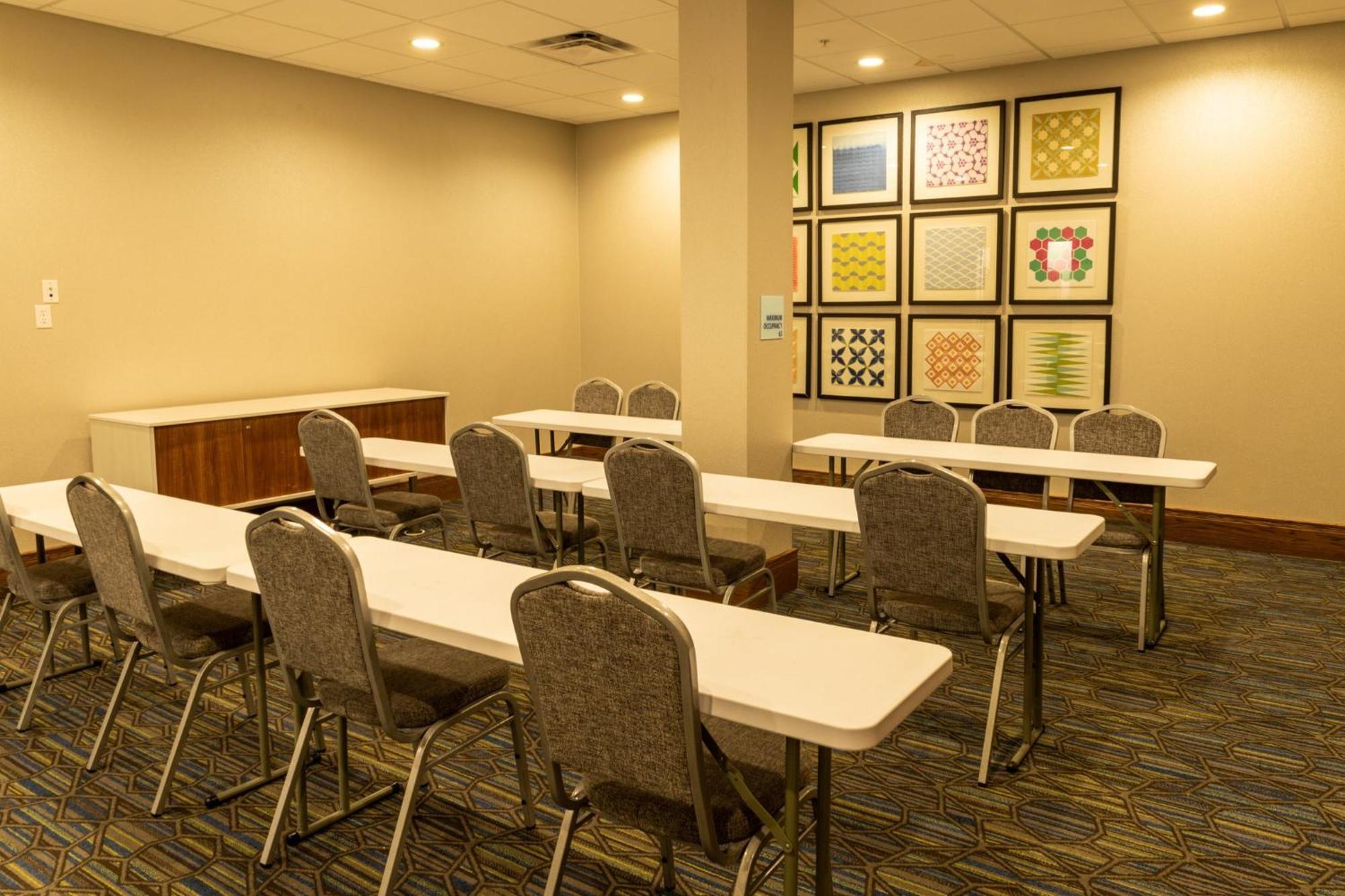 Holiday Inn Express - Grand Island By Ihg Exterior foto